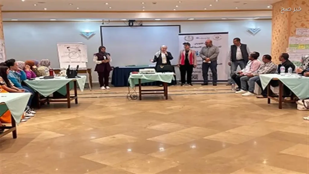 معسكرات تدريبية للأخصائيين الاجتماعيين في 192 مدرسة حكومية