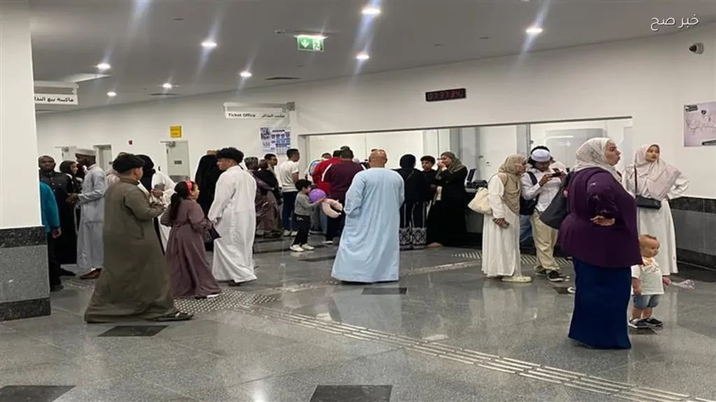 مونوريل شرق النيل يستقطب أعدادًا كبيرة من الركاب في أول أيام عيد الأضحى