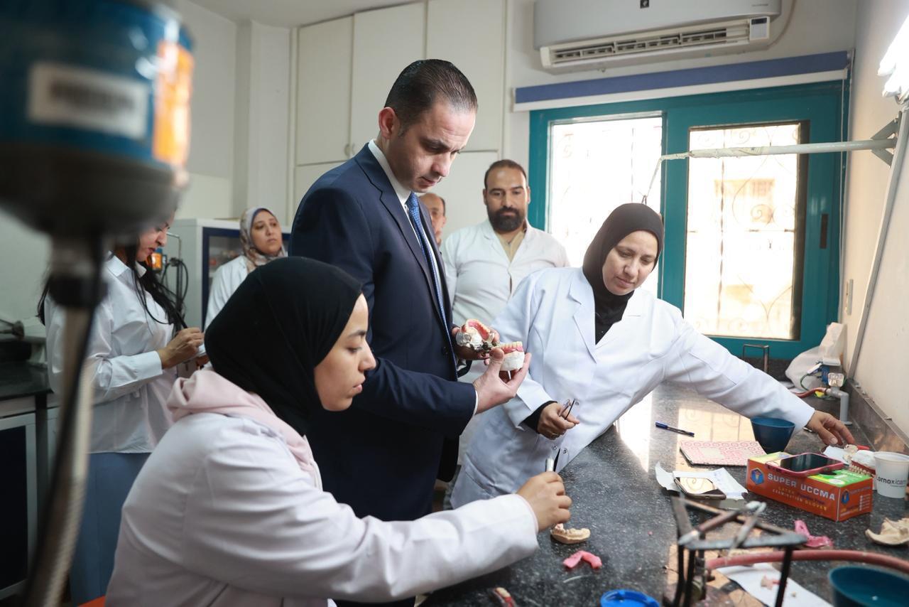 جولة نائب وزير الصحة