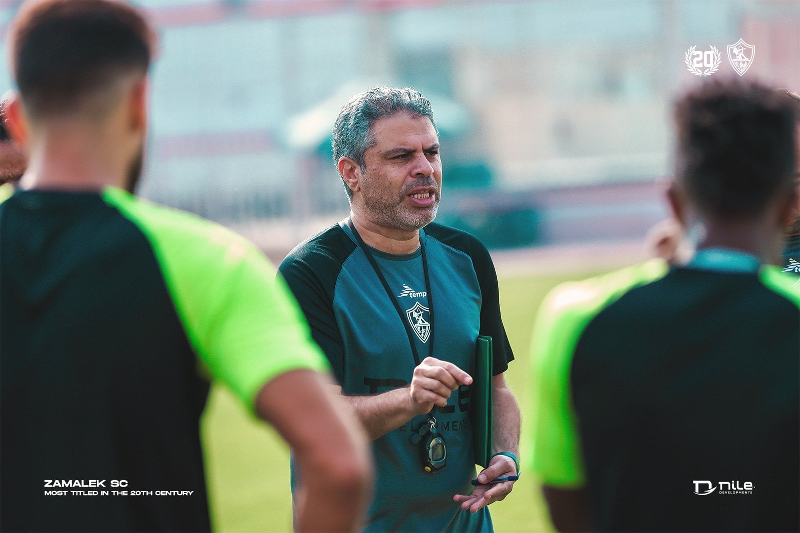 نادر السيد: الزمالك أخطأ بعدم تجديد عقد معتمد جمال قبل نهائي الكونفدرالية نادر السيد: الزمالك أخطأ بعدم تجديد عقد معتمد جمال قبل نهائي الكونفدرالية