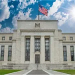 كيفين وارش يتولى رئاسة الاحتياطي الفيدرالي الأمريكي وسط توقعات بتشديد السياسة النقدية