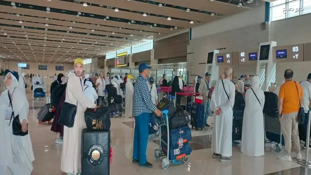 انطلاق أولى رحلات عودة حجاج السياحة المصريين من مكة اليوم