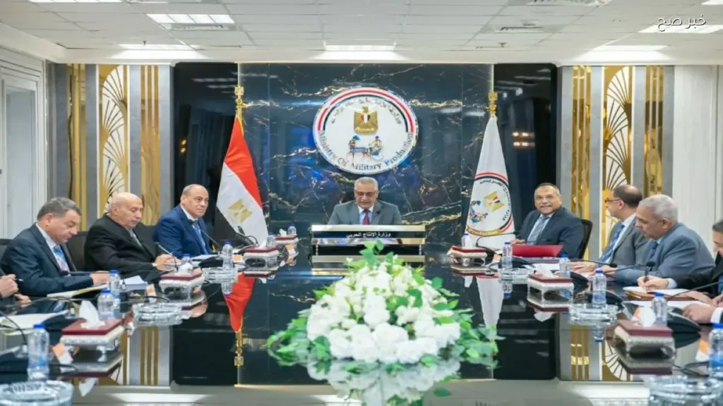 وزير الإنتاج الحربي يؤكد على أهمية التعاون الصناعي وتسريع المشروعات