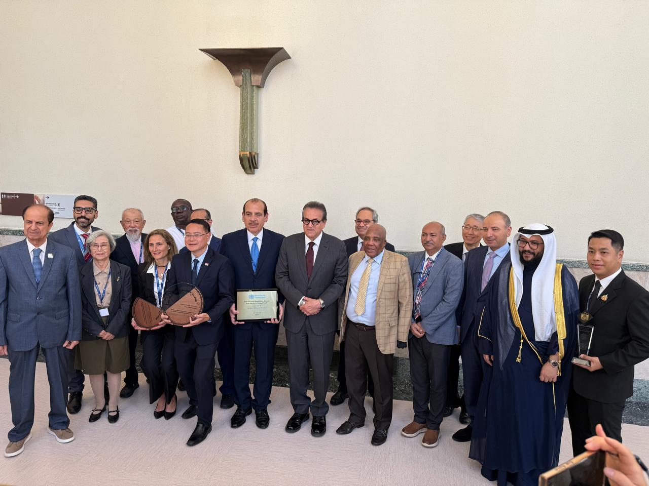 الدكتور عمر قنديل