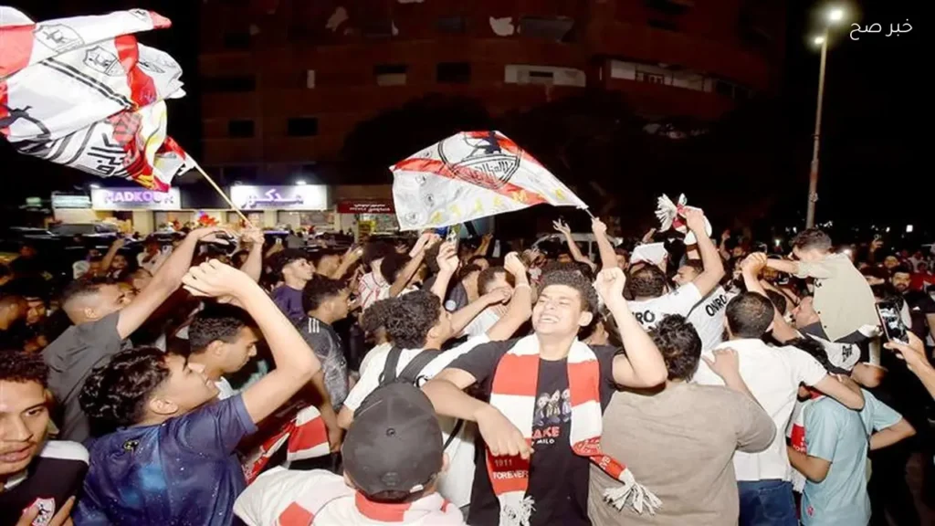 جماهير الزمالك تحتفل بلقب الدوري في ليلة تاريخية باستاد القاهرة